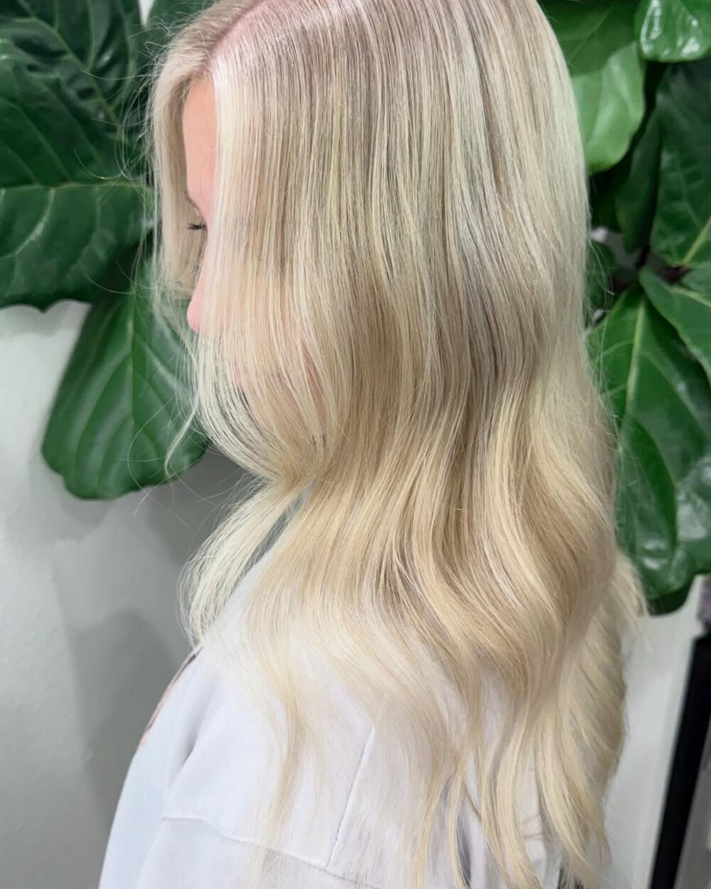 Hand-tied weft extensions by Mallari Flemens