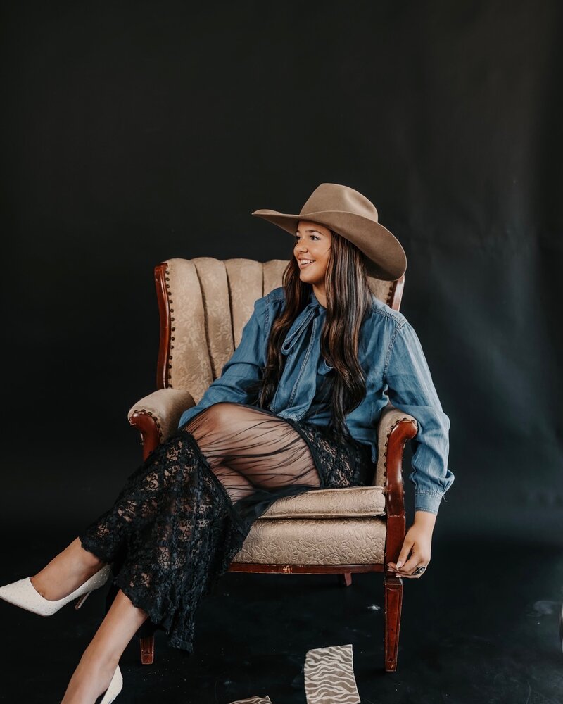 Logyn Kearney, stylist at Salon Laveau